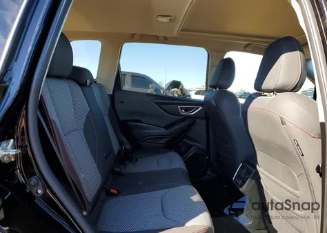 2019 Subaru Forester Sport z USA, uszkodzony, nr VIN JF2SKAPC2KH575165